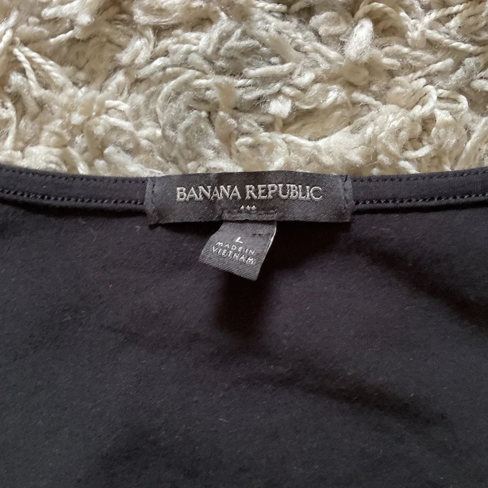 Banana Republic Black Ruched V-Neck Puff Sleeve Knit Top Large